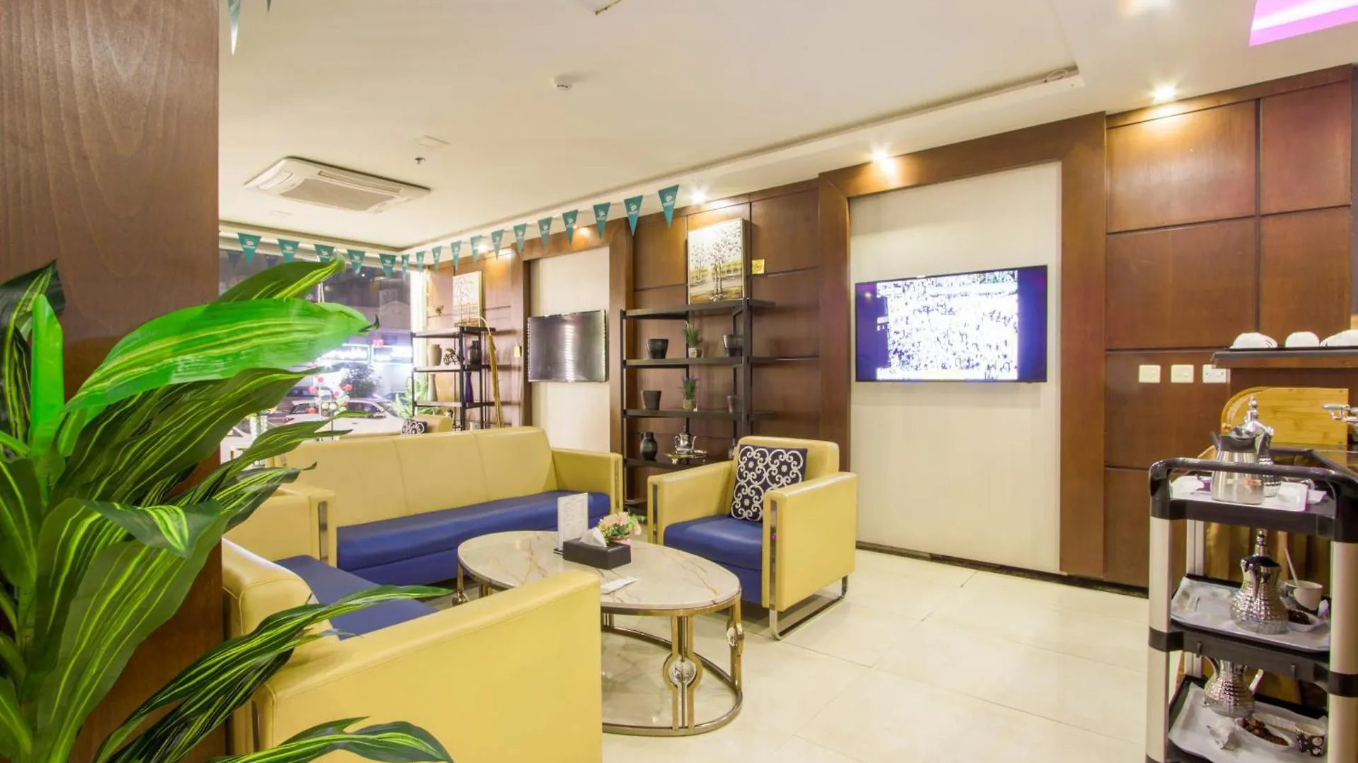 Swat Hotel Apartments Dammam 2*,